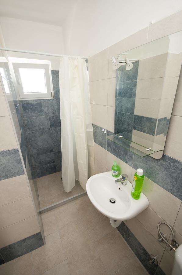 Studio Apartments Tea Sutomore Eksteriør billede
